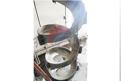 螺旋溜槽这类设备和螺旋选矿机是一样的产品么?