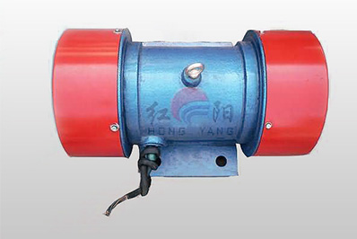 仓壁振动器激振力大小会受哪些因素影响?