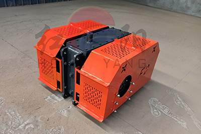 为何使用稀油激振器时要及时补充注油?