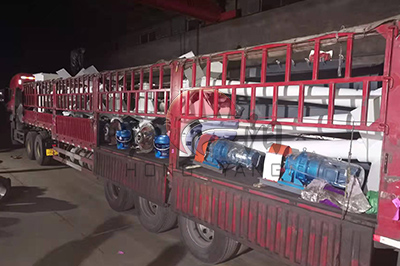 红阳矿山发货陕西神木现场:设备发货忙不停,全力以赴为客户!